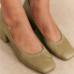 Sezane Martina Heel Pumps Smooth Lichen - Size 7